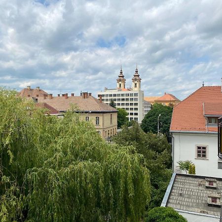 Res Apartman Eger Exterior foto