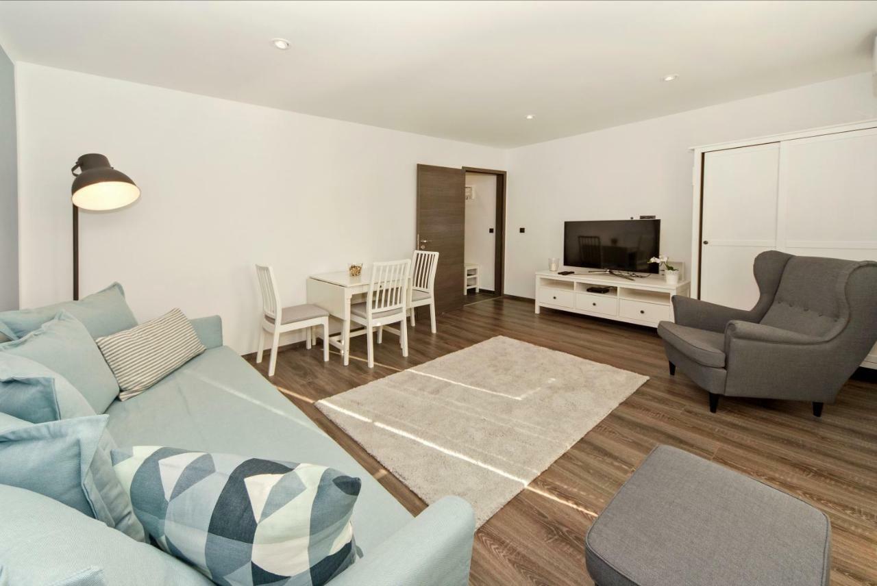 Res Apartman Eger Exterior foto